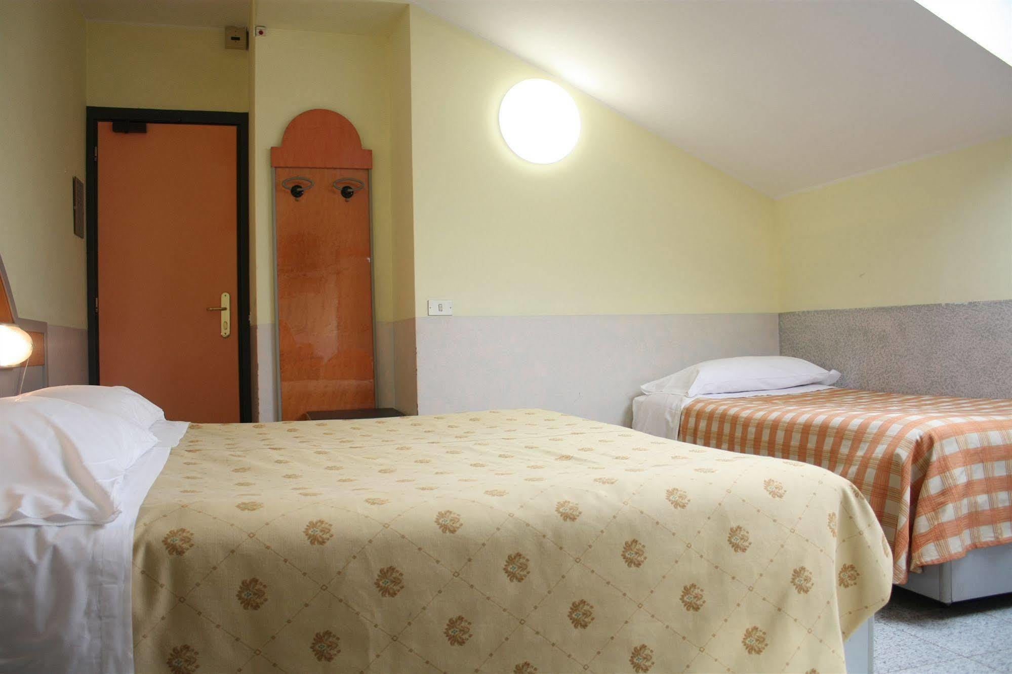 Hotel Mazzini Letojanni Exterior photo